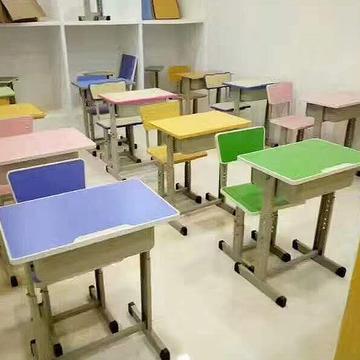 郑州课桌椅批发