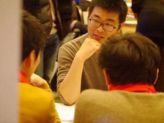 在现场,也有幸听了阿里巴巴前董事长邓康明先生的演讲,他说创业团队