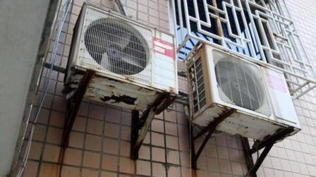空调外机日晒雨淋，要遮挡吗?10年老维修师傅说实话，终于明白了