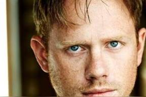 阿荣&middot;希弗