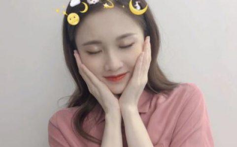 张慧雯晒中秋生日照网友:相机下少女感满满
