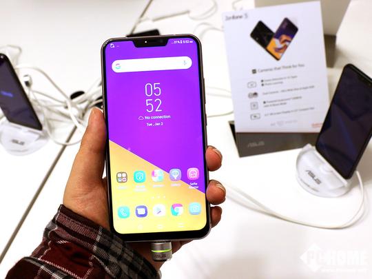 异形全面屏又一款华硕zenfone5系列图赏