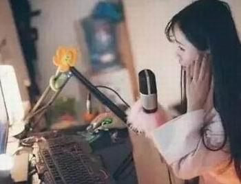 直播自慰被判刑7月怎么做网络直播赚钱