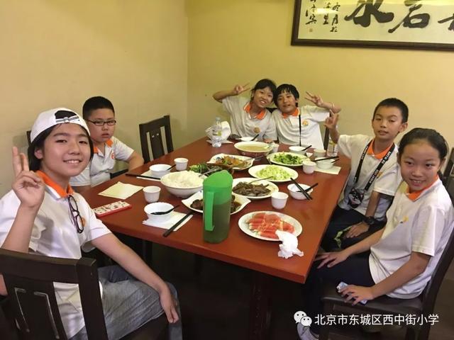 宝宝什么时候开始用筷子吃饭