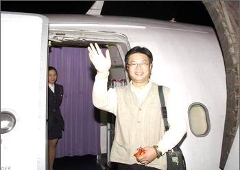 做生意的台湾商人黄荣海准备乘坐澳门航空公司nx197次航班飞往台北.
