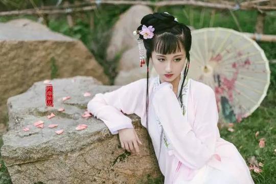 福州美少女神似87版林黛玉!她还满足你对古代才女的全部幻想