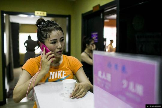妈创业生活开舞蹈中心既当老板又搞外联