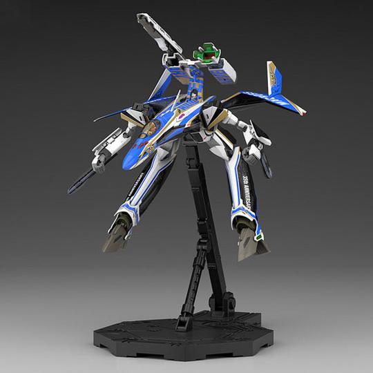 万代推出超时空要塞vf-31j拼装模型
