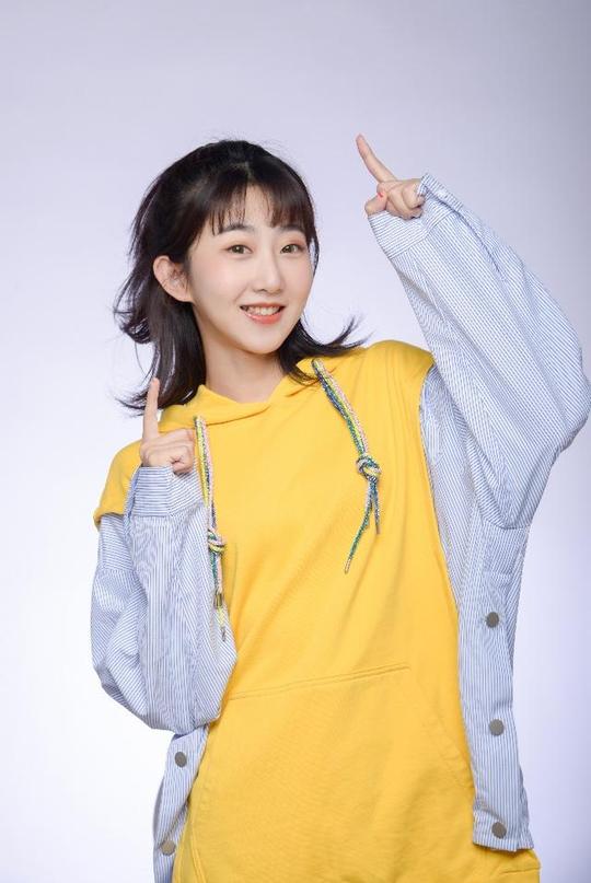 宠粉主播实锤!抖音主播小霸王直播间狂送粉丝礼物