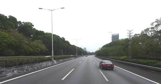 还有创业路部分路段封20个月,19条公交线调整