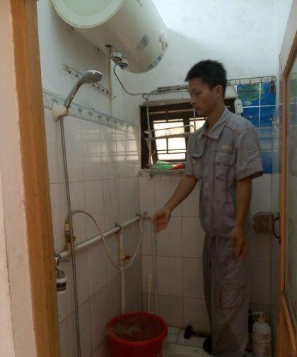 在车里开空调睡觉有什么危险
