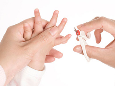 甲沟炎是怎样造成的怎么处理