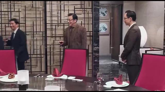 员工打听同事工资被开除