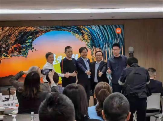 纺织公司与雷军先后申请小米汽车商标律师称小米协商收购才能用
