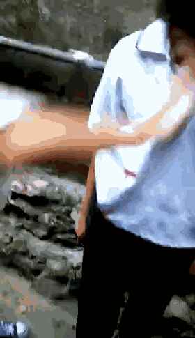 【实拍】桂林惊现校园暴力,一名女生被……太恶劣了!