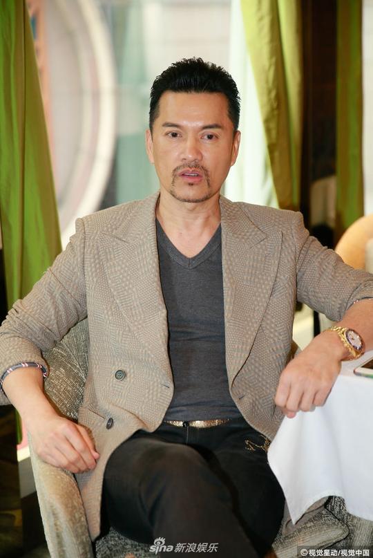 组图：吕良伟开医美中心千万投资额不强迫儿子接受生意