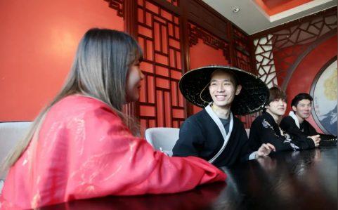 “百元买一段人生”桥本凉的剧本杀是创业新风口?去年市场规模破百亿