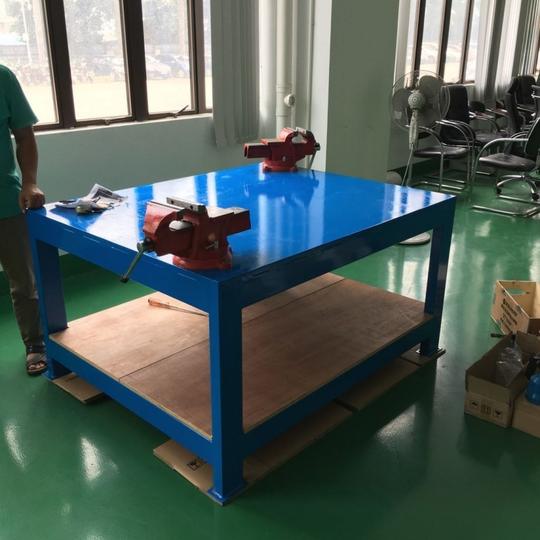 定做钳工操作台钳工装配台重型桌面钢板工作台