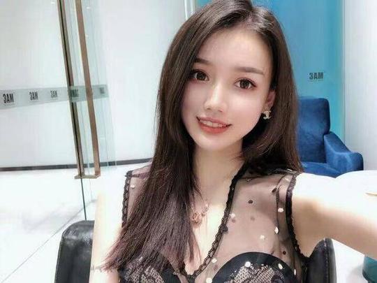 陌陌电商达人牛牛开直播专栏美容美食一个不能少