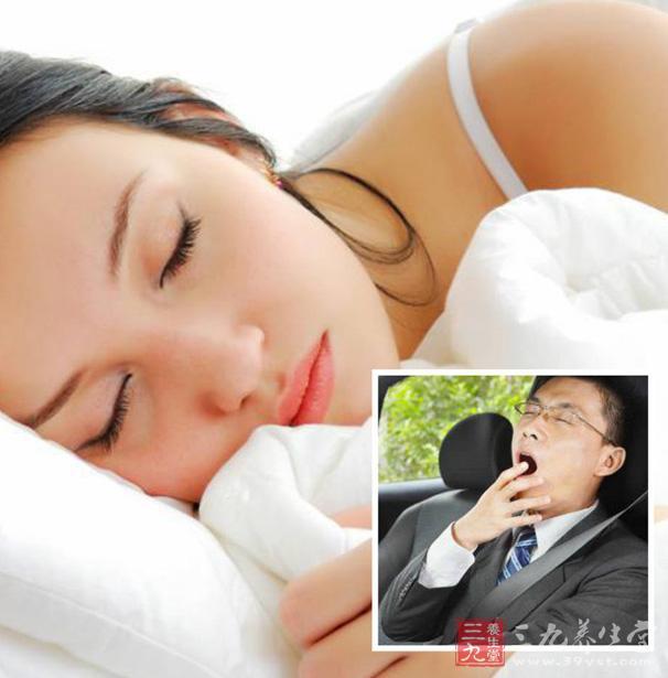 宝宝发烧嗜睡正常吗