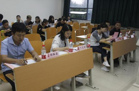 信息学院:我院"创青春"大学生创业&lt;/strong&gt;大赛中期检查答辩会