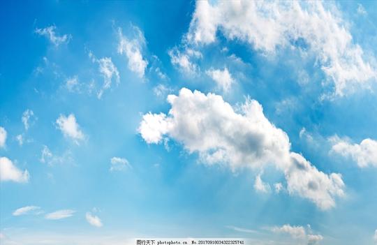 天空白云简约蓝天鸽子蓝天白云云彩云朵太阳阳光自然素材