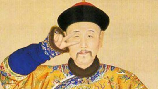 朕就是这么会赚钱的汉子:两个故宫的文创生意经