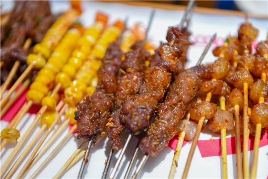 餐饮观察|上榜，但更要“上道”--从必吃榜谈起