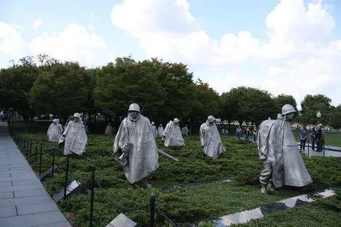 “一条大河波浪宽，风吹稻花香两岸”:那些抗美援朝背后的故事，含泪看完……