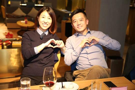 我们是一个双创家庭,他先从美国回来创业,我后来追随着他回来.