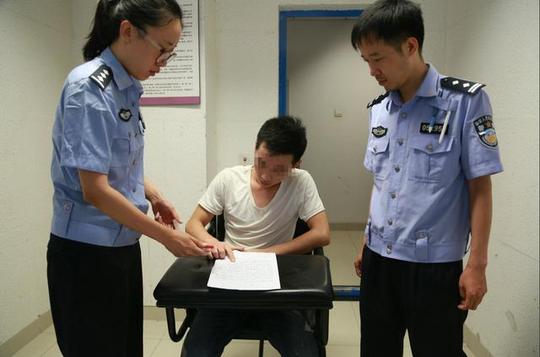 新版骗术揭秘:利用地铁公交卡充值骗钱公交警方提示