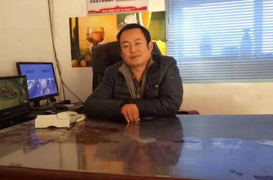月入过万的面包师回村创业,带领乡亲打馕
