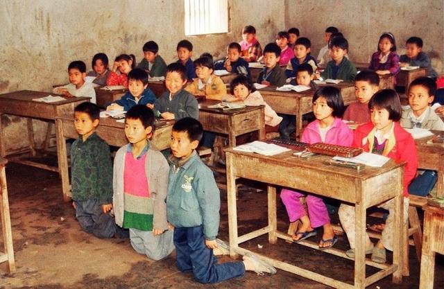 语言暴力对孩子的伤害有多大ppt