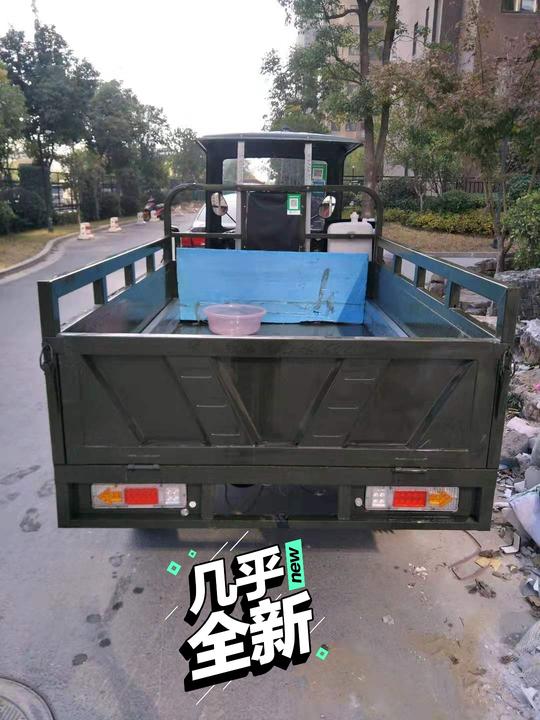 盛江红强三轮摩托车大型三轮车马力十足，之前买来做生意拉货现