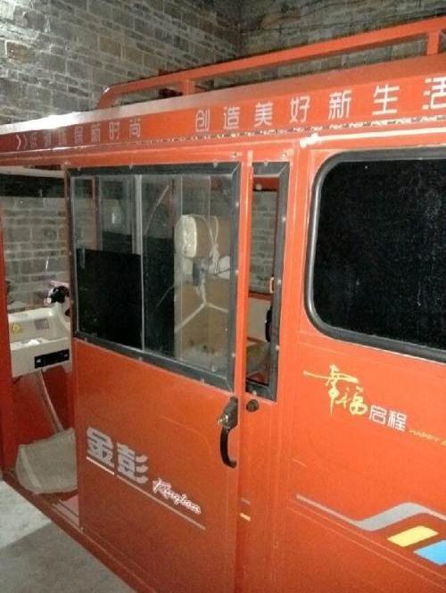 急卖金彭拉客三轮车