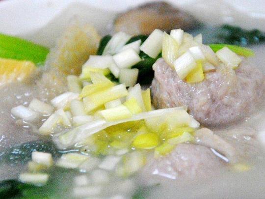 吃遍陕西小吃美食系列之生汆丸子汤(图3)
