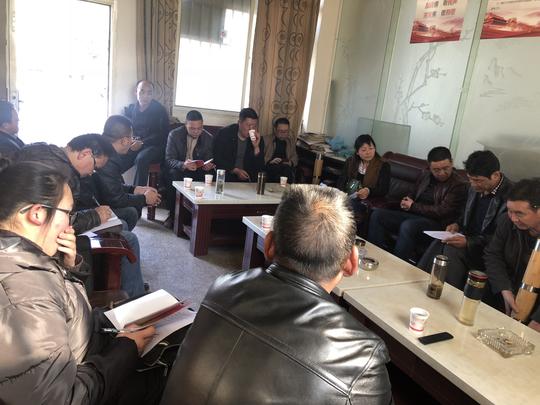四是结合工作实际,对群众关切的养老保险,医疗保险和就业创业等政策