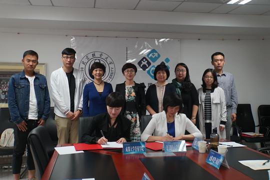 首页学院新闻学院动态陈烈院长介绍了成都大学菁蓉(创业)学院的