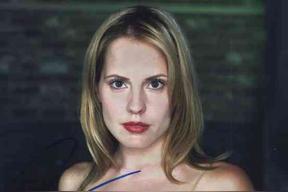 艾玛&middot;考尔菲德