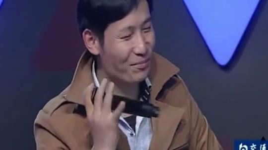 曾经传销老总,现场展现洗脑骗术,三招搞定新手