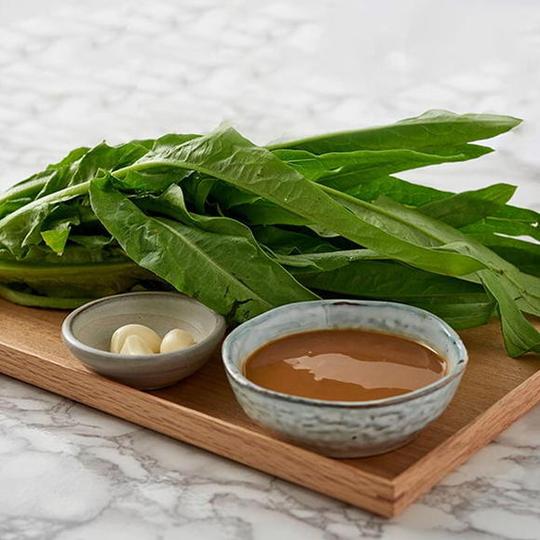 麻酱油麦菜(半成品净菜)(鲜蔬遇上醇香麻酱,意想不到的美味)