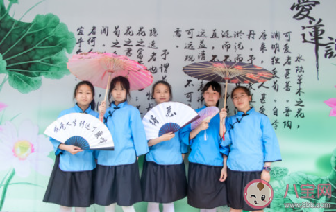 女儿幼儿园毕业家长发朋友圈