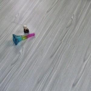 8mm工程用防滑灰色耐磨强化复合木地板0.8个性工程地板拆迁板特价