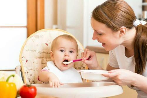 最佳喂养时间宝宝进食莫错过