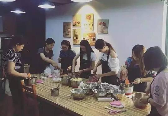 这些走心的烘焙工作室,为美食爱好者开辟了个