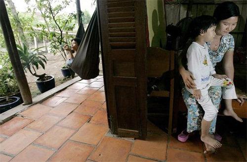 国人,大多数是台湾和韩国人.-团购越南新娘生意火6千美元1个不
