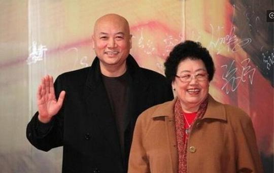 曾在香港开诊所赚到身家不菲却为了老婆的创业跟到美国打地铺