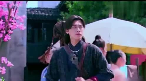 古剑奇谭:屠苏来到少恭故乡，却遇见一个拿搓衣板练御剑飞行的人