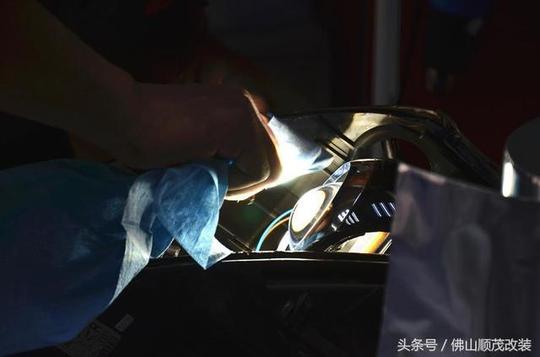 小号r8之称的奥迪tt改灯,开启新的领航