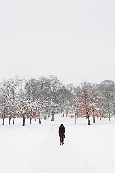 女人_雪景_图片大全—全景创意图库（quanjing.com）中国领先的正版图片视频素材网站